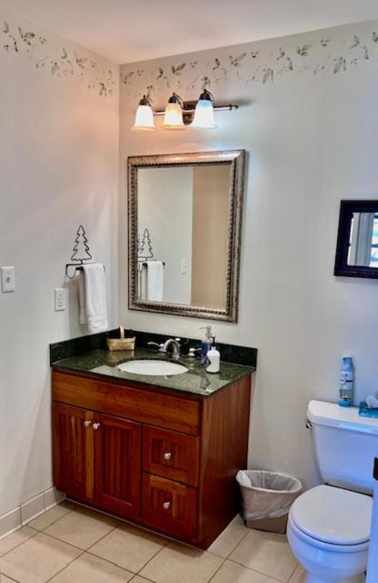 Lamp Post Lodge Westcliffe Room photo