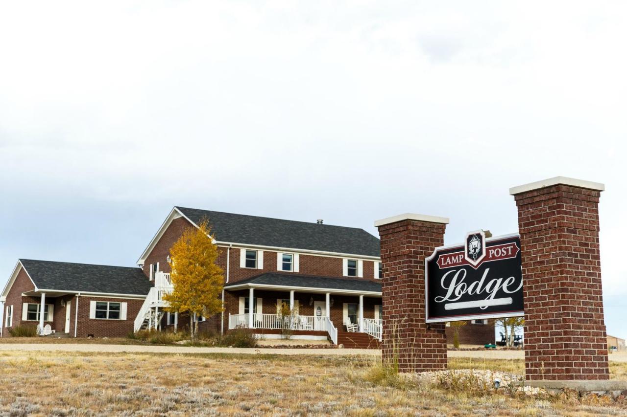 Lamp Post Lodge Westcliffe Exterior photo