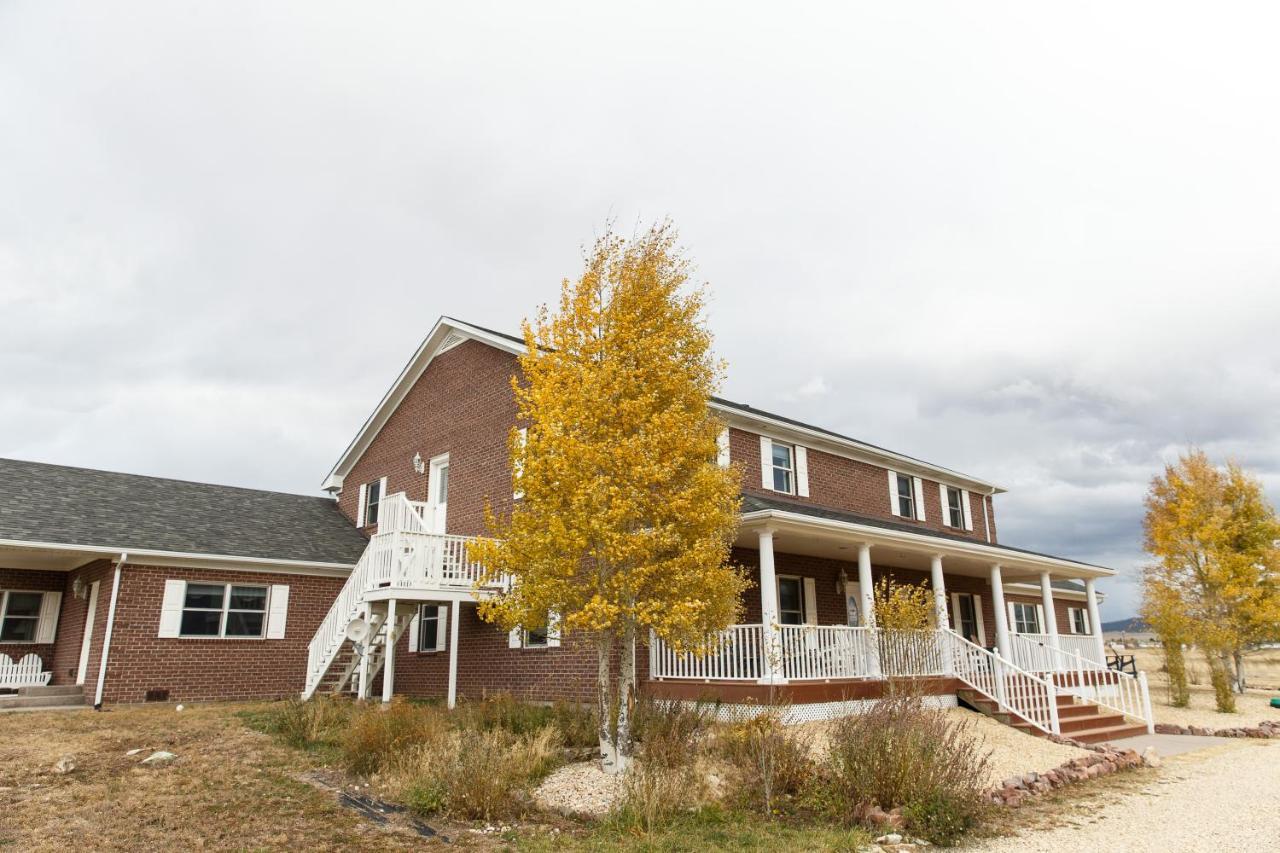 Lamp Post Lodge Westcliffe Exterior photo